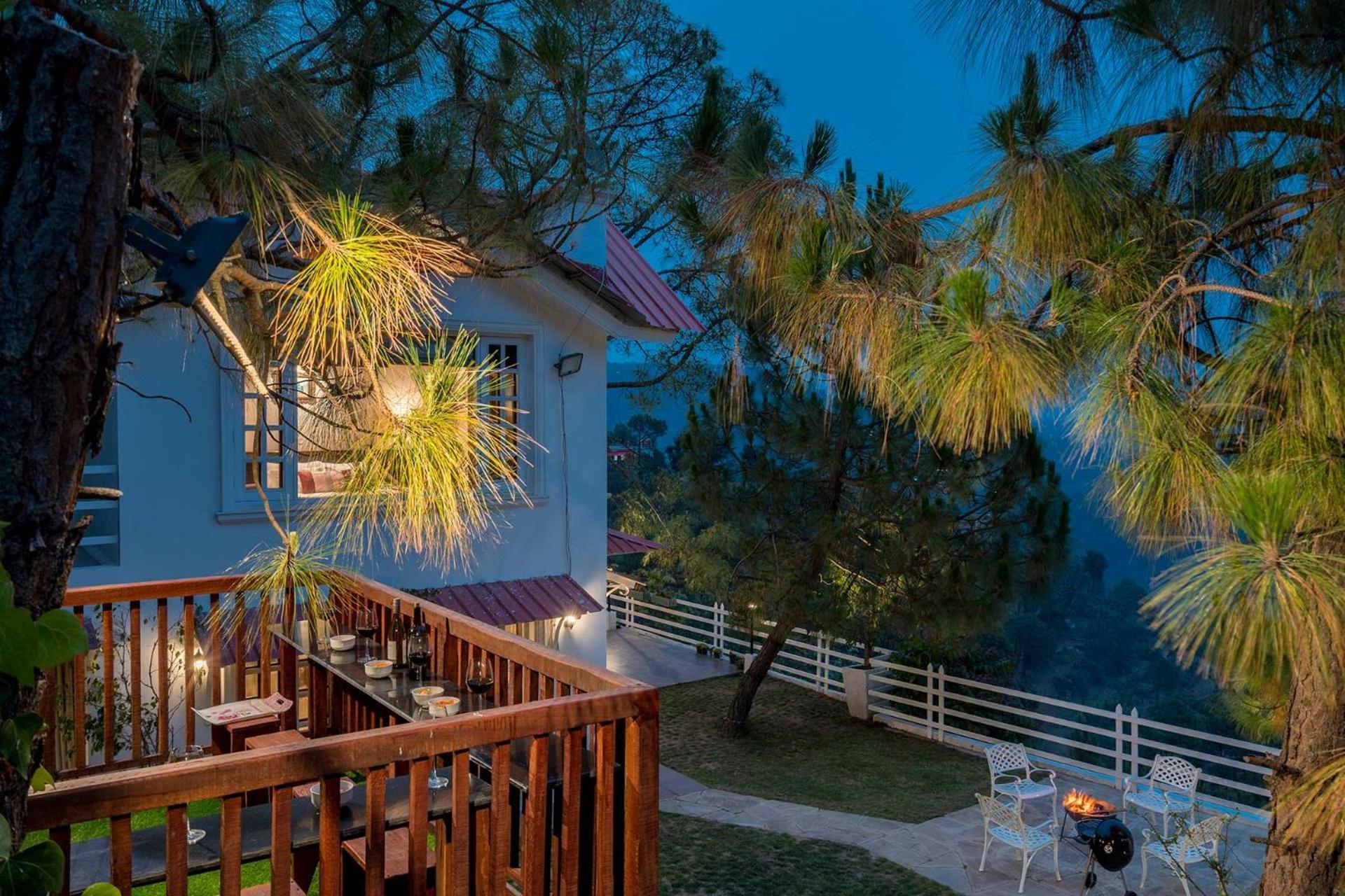 Stayvista At Bellevue With Outdoor Jacuzzi 卡绍利 外观 照片